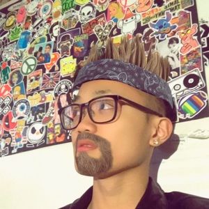 Meet your Posher, Johnny